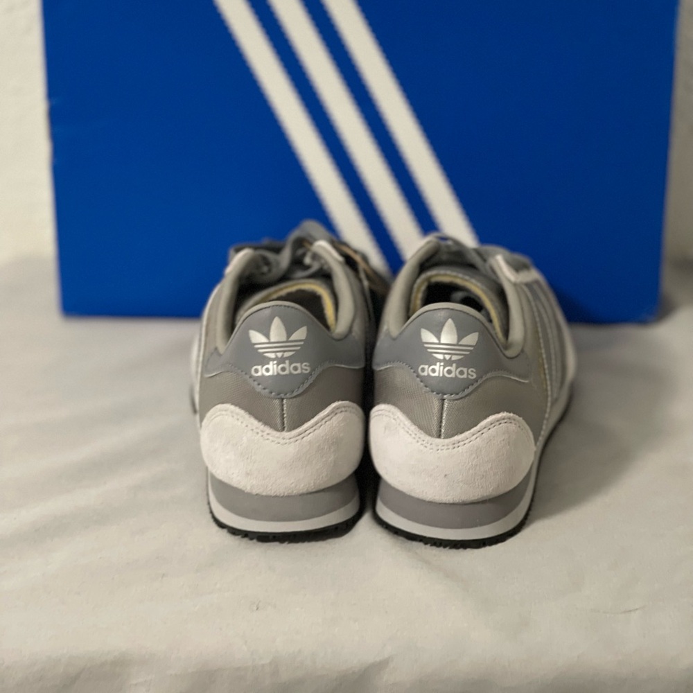 🚨SOLD🚨 Galaxy OG Women’s Gray Sneakers size 5 - Picture 7 of 7